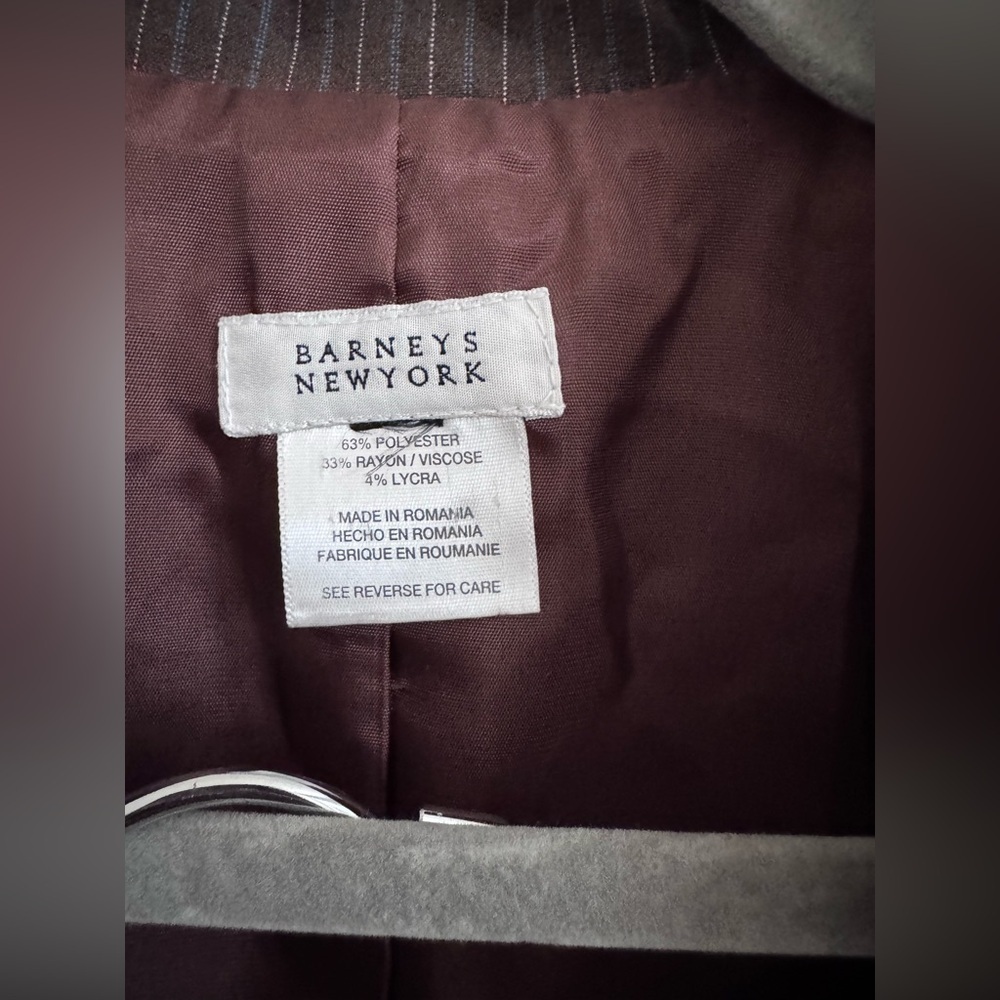 Barneys New York Classic Brown Pinstripe Women’s Suit Approximate Size 8 No Tag - Picture 6 of 16
